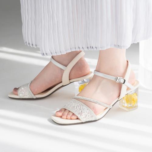 フラワークリアヒールストラップサンダル