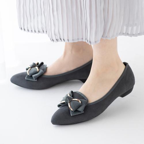 【あったか仕様】メタルパーツリボンモールドソールパンプス