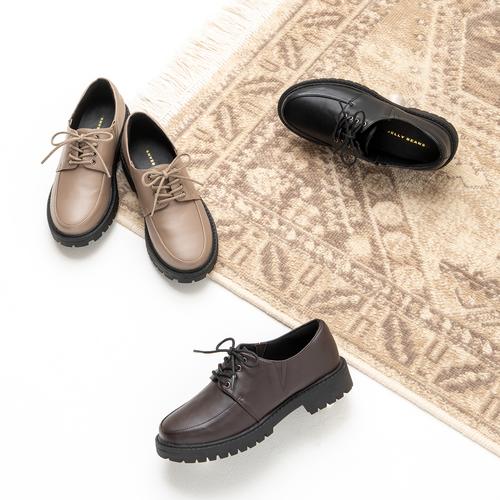 トラックソールレースアップマニッシュシューズ