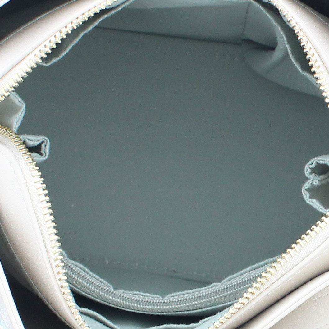 ���^���A�N�Z���g�t�@�X�i�[�V�����_�[�o�b�O�y�V�F�z