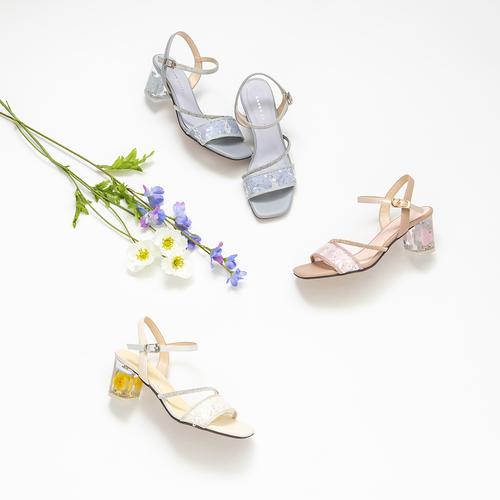フラワークリアヒールストラップサンダル