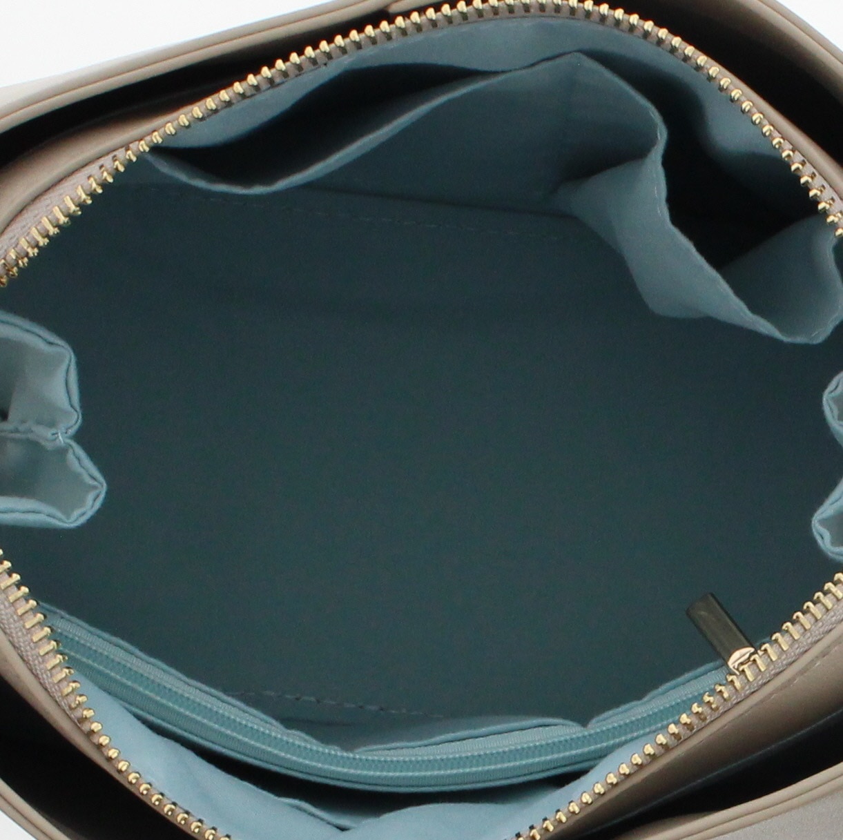 ���^���A�N�Z���g�t�@�X�i�[�V�����_�[�o�b�O�y�V�F�z