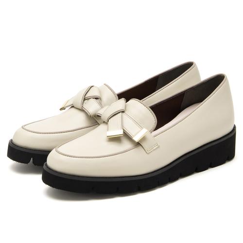 ノットリボントリミングローファー