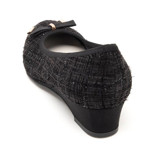 メタルアクセントリボンハーフウエッジパンプス