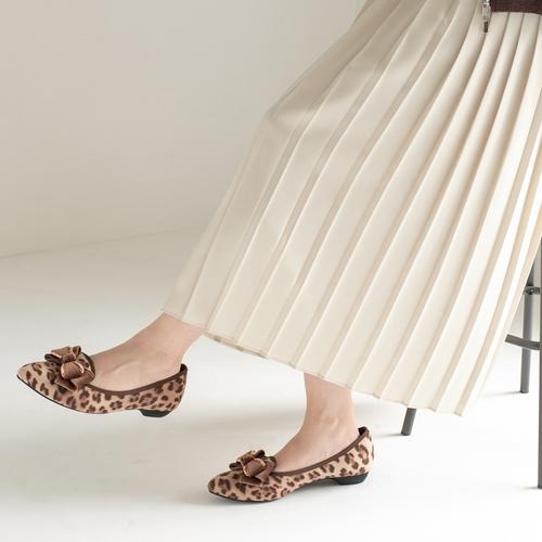 【あったか仕様】メタルパーツリボンモールドソールパンプス