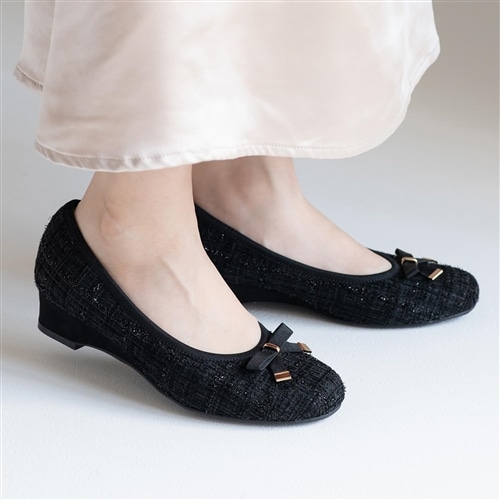 メタルアクセントリボンハーフウエッジパンプス