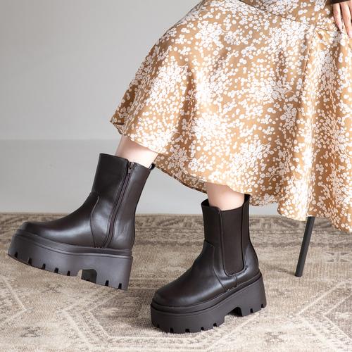 厚底トラックソールサイドゴアブーツ