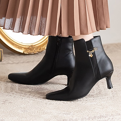 チャーム付きキルトピン2WAYショートブーツ/204-42998