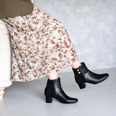 ダブルボタンコンビショートブーツ