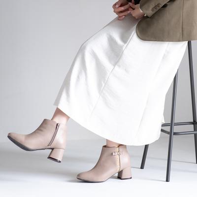 サイド切り替えビジューリボンショートブーツ