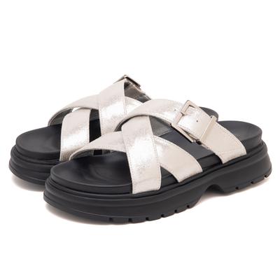 �yJB selection�z�N���X�x���g����~���[���T���_��